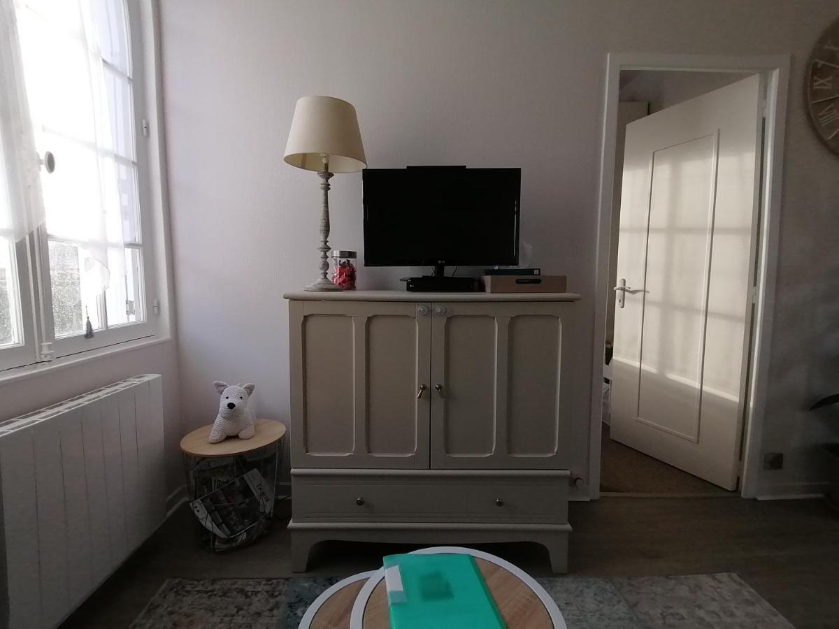 Apartamento A La "Georgette" Et Son Jardin Avec Parking Villers-sur-Mer Exterior foto